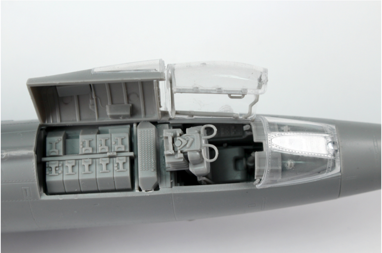 1/48 F-104G Luftwaffe Starfighter (KINETIC K48083)