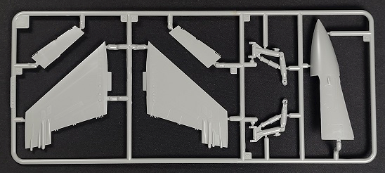 1/48 F/A-18C VFA-27 Royal Maces (KINETIC K48114)