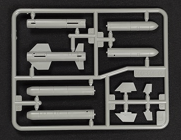 1/48 F/A-18C VFA-27 Royal Maces (KINETIC K48114)