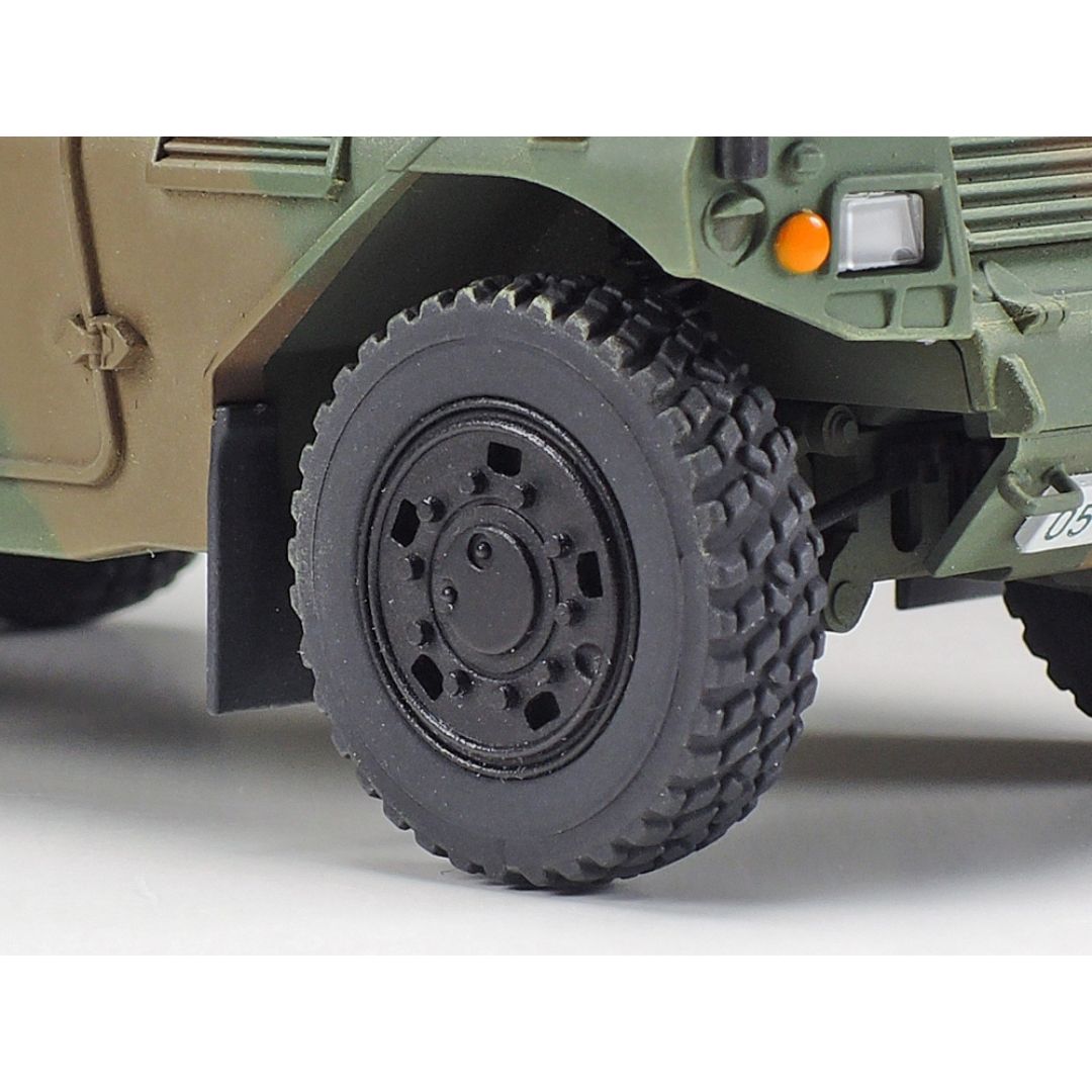 TAMIYA 1/48 Japan Ground Self Defense Force Light Armored Vehicle (32590)