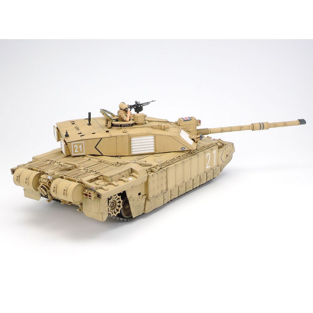 TAMIYA 1/35 British Main Battle Tank Challenger 2 (Desertised) (35274)