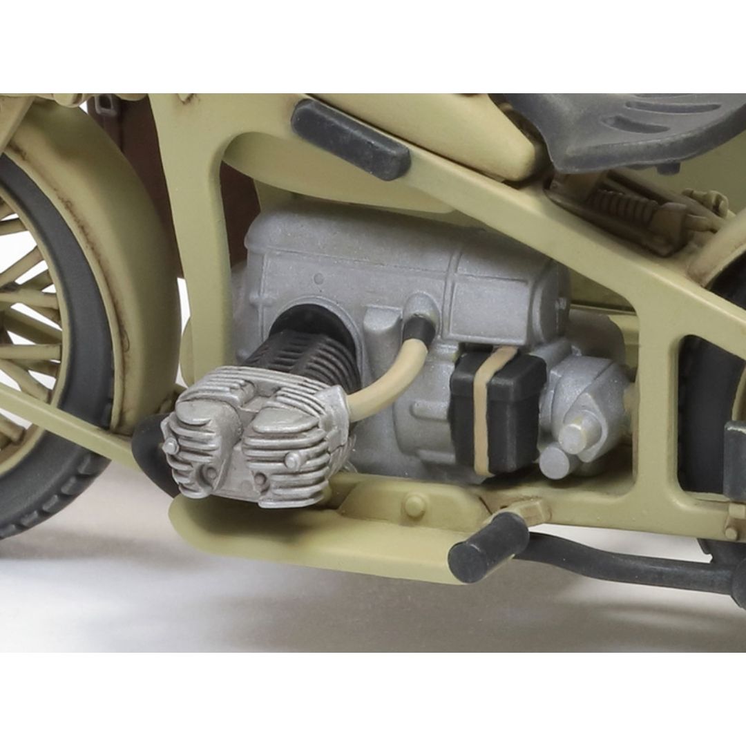 TAMIYA 1/35 German KS600 Motorcycle & Sidecar (35384)