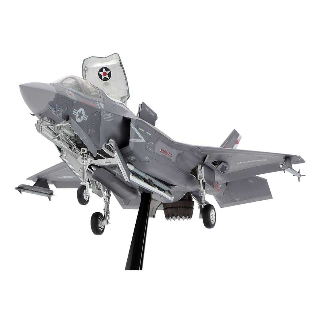 TAMIYA 1/48 Lockheed Martin¨ F-35¨B Lightning II¨ (61125)