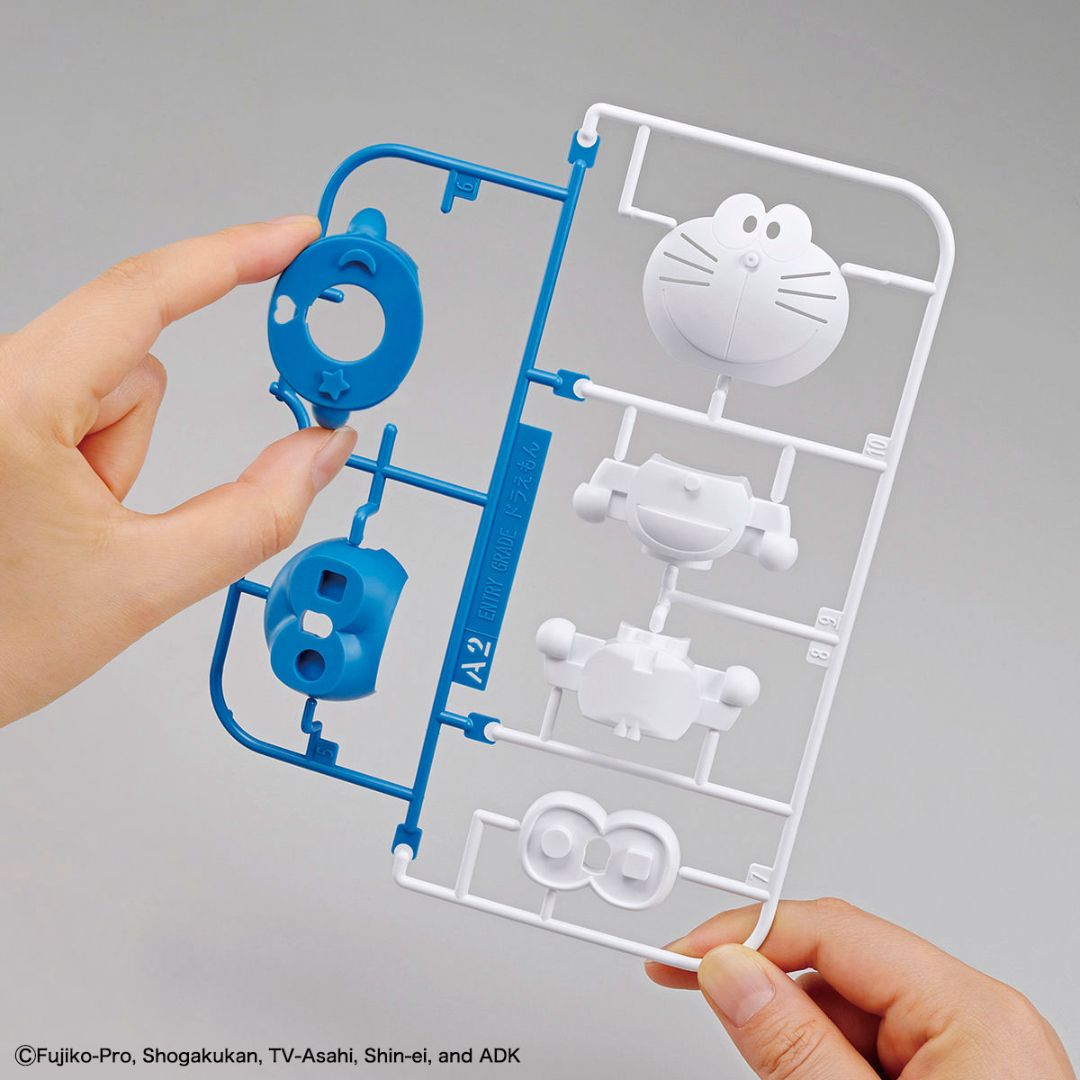 Bandai EG Entry Grade Doraemon