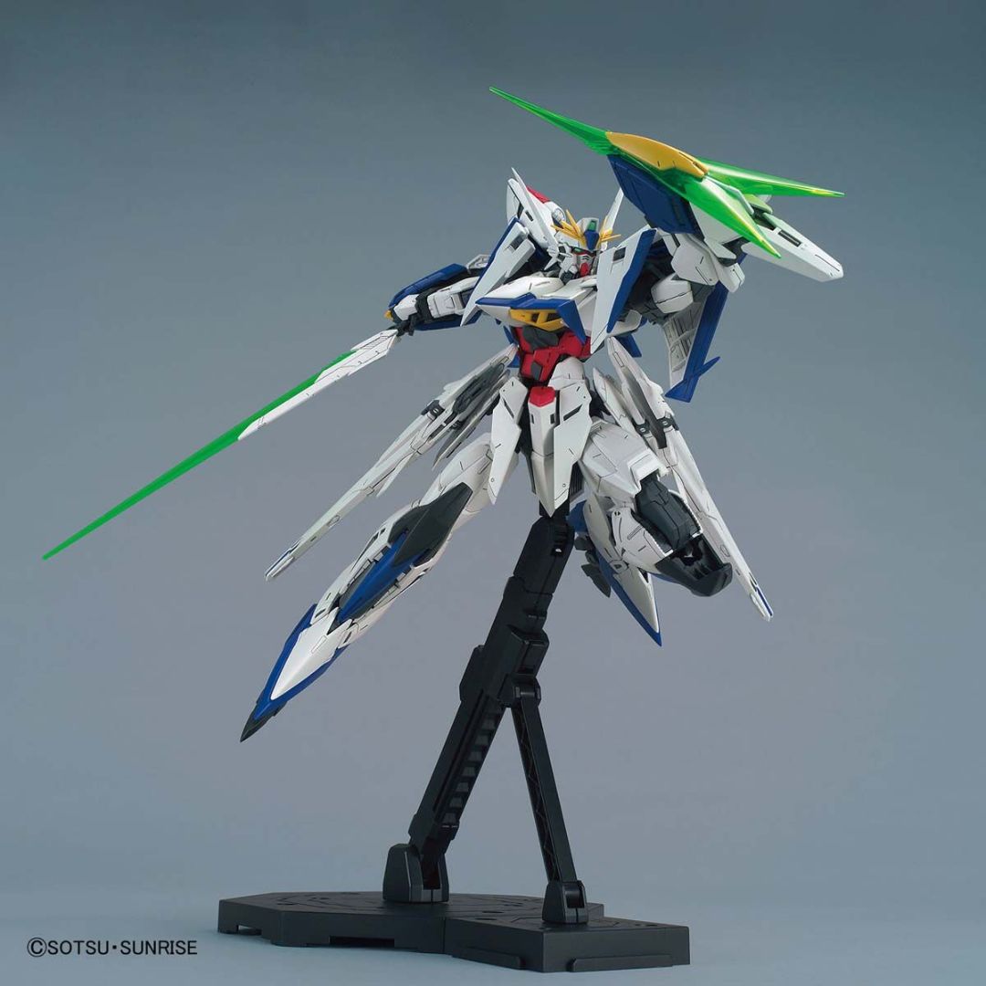 Bandai MG 1/100 MVF-X08 Eclipse Gundam