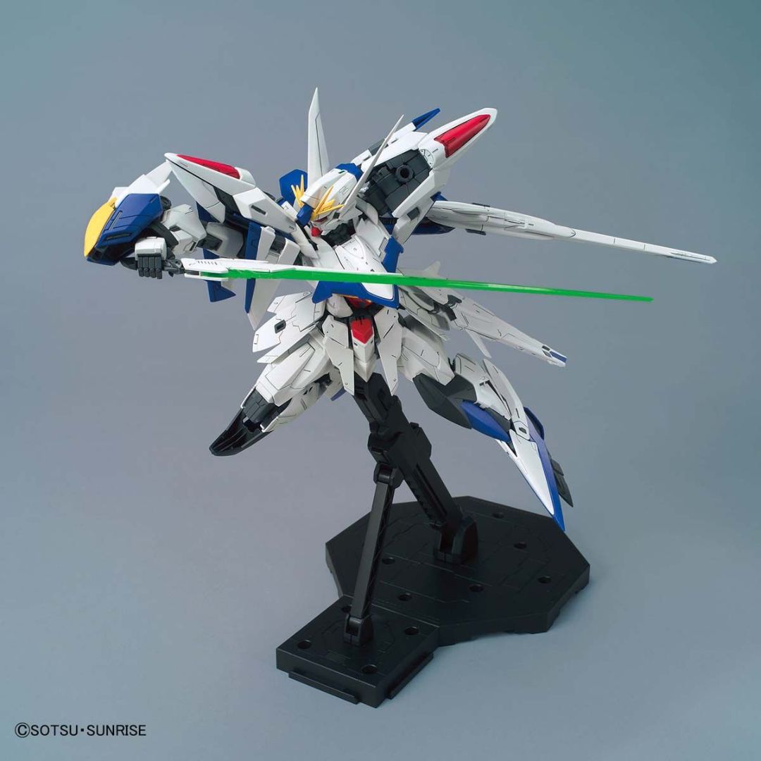 Bandai MG 1/100 MVF-X08 Eclipse Gundam