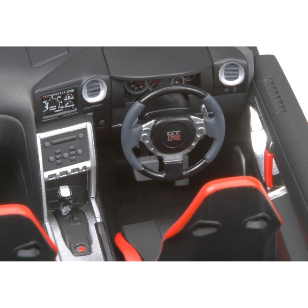 TAMIYA 1/24 NISSAN GT-R 2007 (24300)