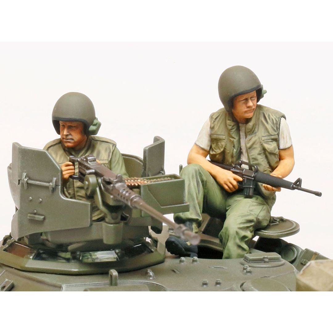TAMIYA 1/35 U.S. Airborne Tank M551 Sheridan (Vietnam War) (35365)