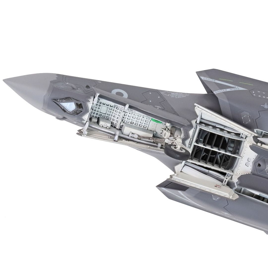 TAMIYA 1/72 Lockheed Martin¨ F-35¨B Lightning II (60793)
