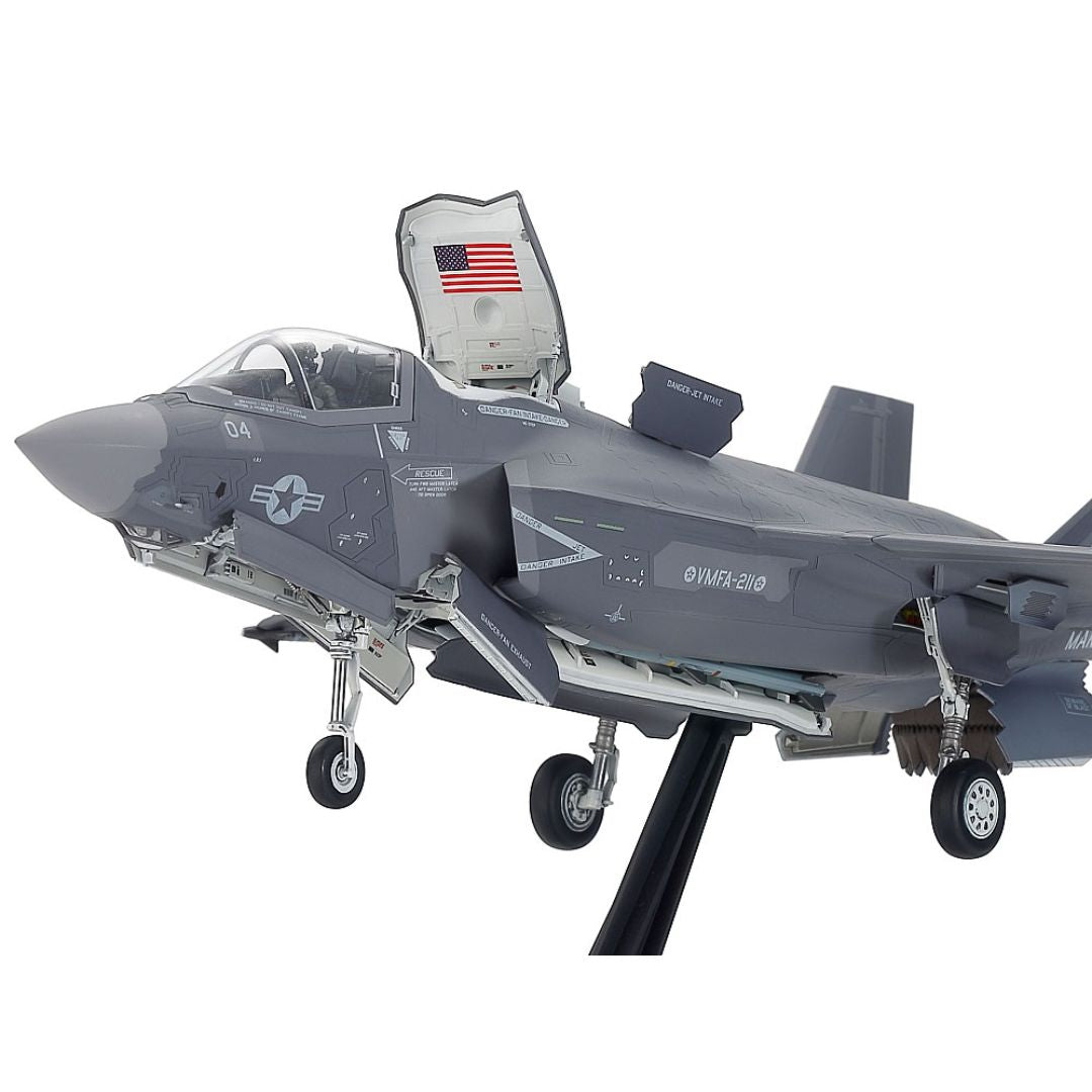 TAMIYA 1/72 Lockheed Martin¨ F-35¨B Lightning II (60793)