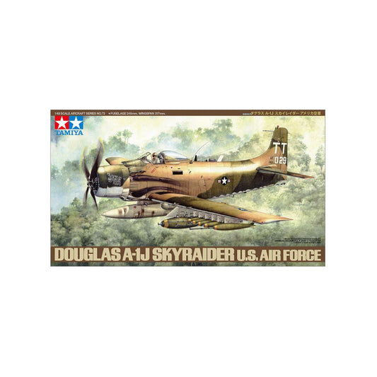 TAMIYA 1/48 DOUGLAS A-1J Skyraiderª US Air Force (61073)